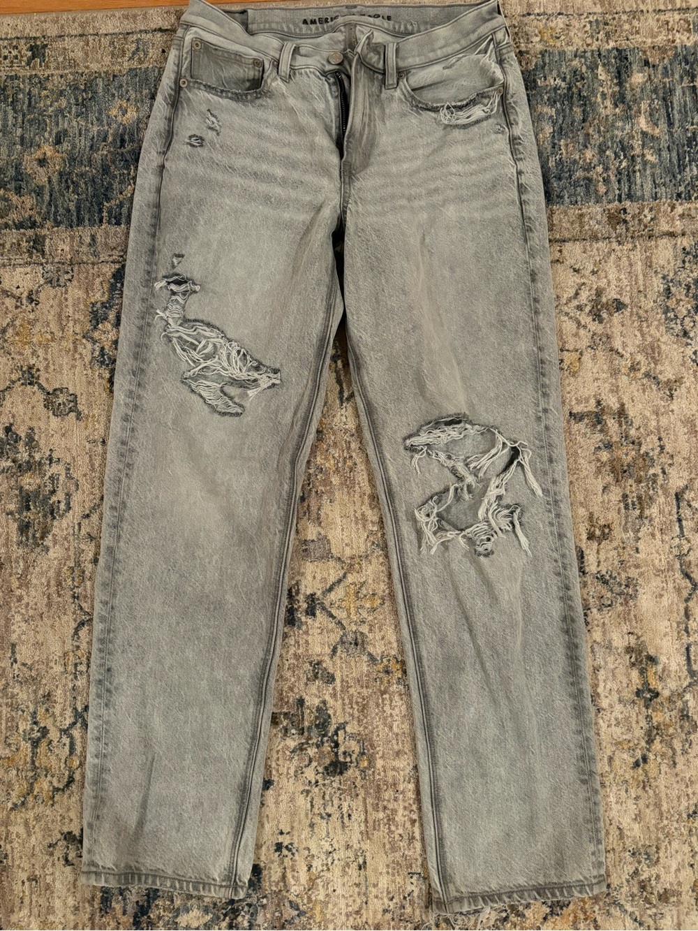 American Eagle 90s Straight Leg Jeans Distressed Gray Jeans Ripped Straight Leg - Picture 1 of 6